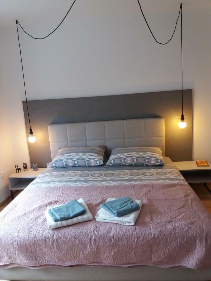 Apartment Lola App In City Center, 4+1 Pax Pula
