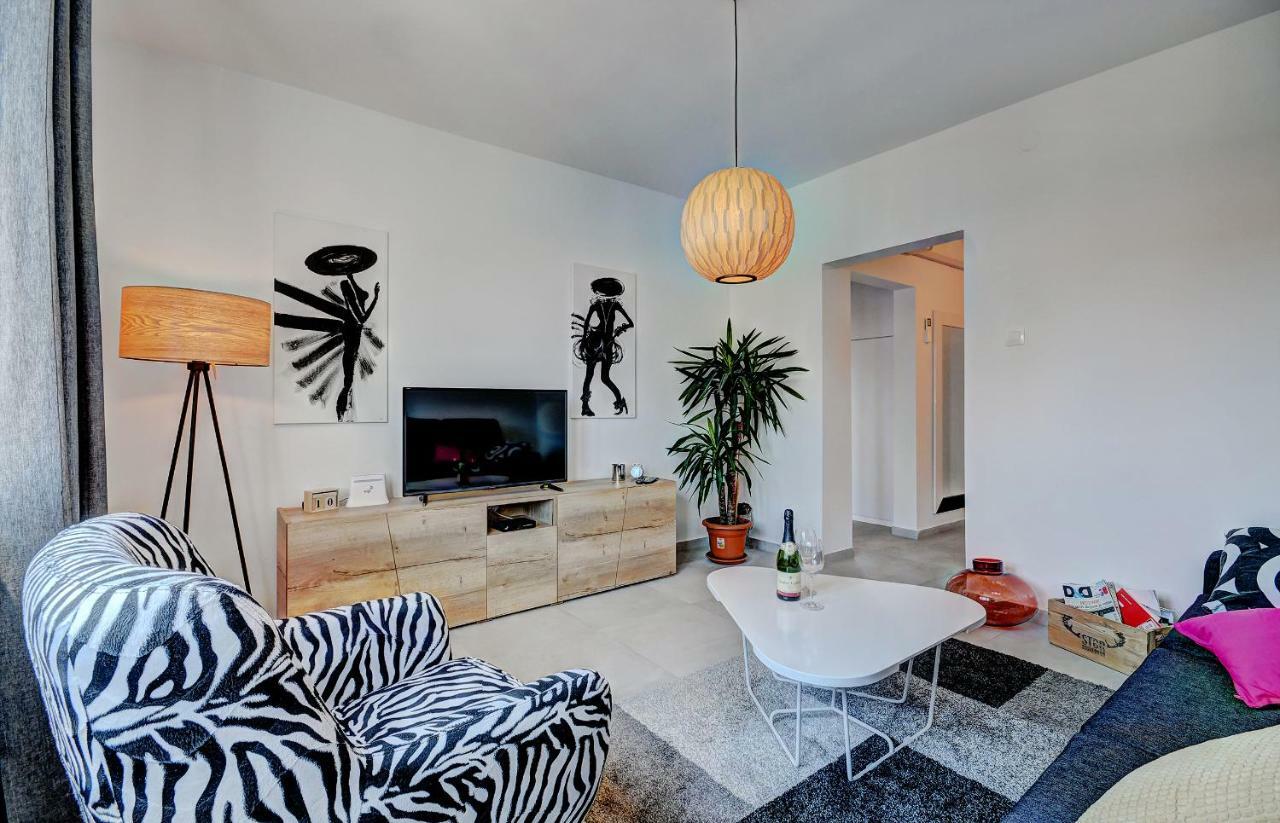Apartment Lola App In City Center, 4+1 Pax *